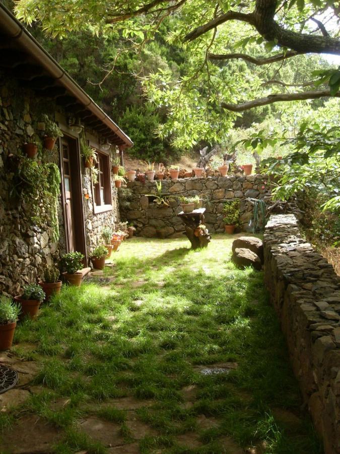 Casa Mary Lola Guest House Tinor Exterior photo
